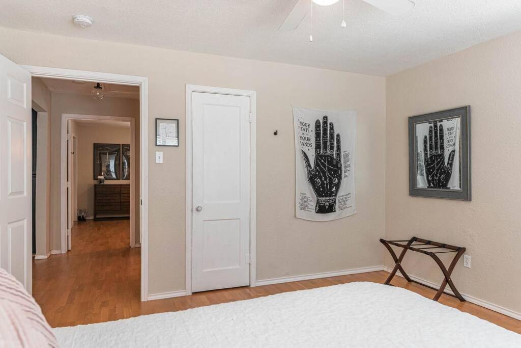 Escape To A Restored 1920S East Waco Bungalow מראה חיצוני תמונה