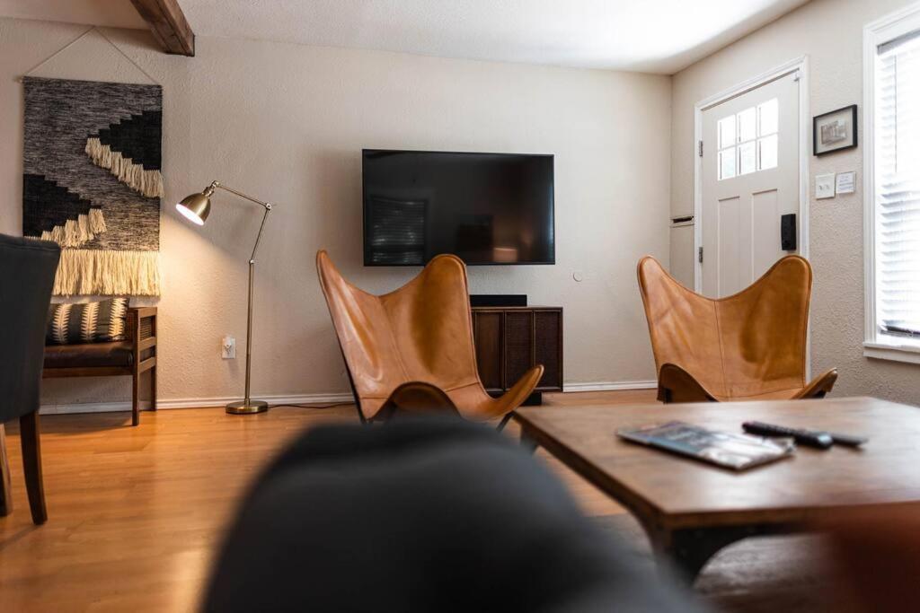 Escape To A Restored 1920S East Waco Bungalow מראה חיצוני תמונה